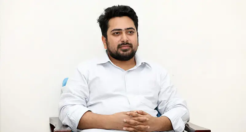 অনেক উপদেষ্টা আখের গুছিয়েছেন, সেফ এক্সিট নিয়ে ভাবছেন: নাহিদ